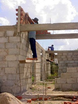 Cuba to let construction of pvt homes